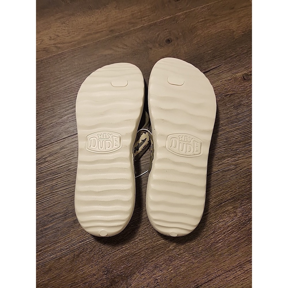 Hey Dude Men's 11 Flip Flops Olive Tan Fishing Lure Sandals Comfort Myers - Picture 5 of 5